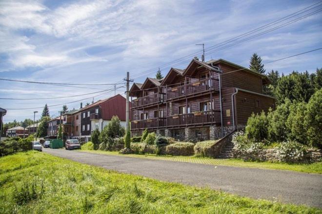 Bergzentrum Pam Jachymov Ngoại thất bức ảnh