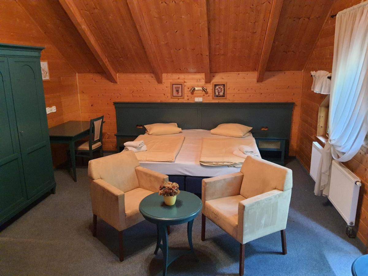Bergzentrum Pam Jachymov Ngoại thất bức ảnh
